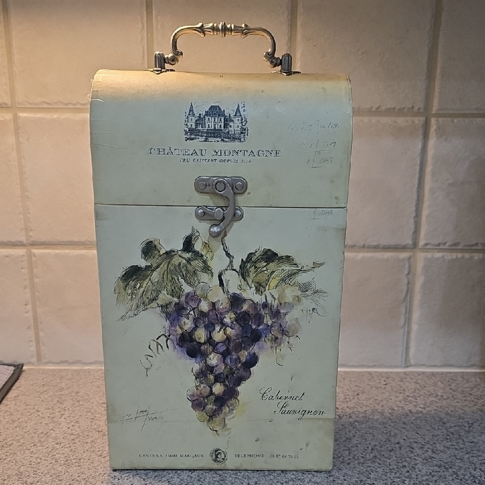 Decorative Box with Classic Design